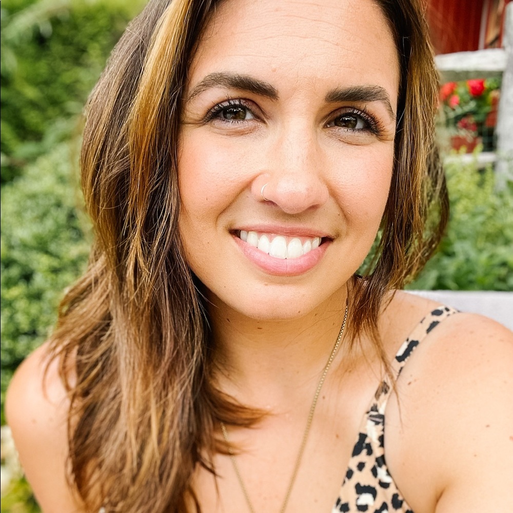 Meet your Posher, Nicole